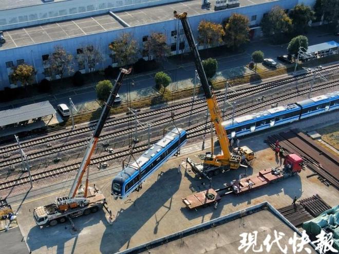 苏州轨交“客流王”路线列新车新增车厢空气净化装置(图2)