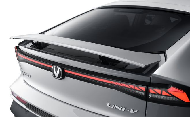 839万起售第三代CS75PLUS冠军版、第二代UNI-V、第三代逸动上市(图8)