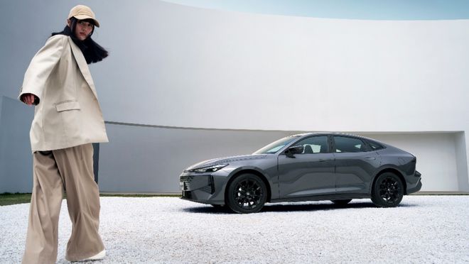 839万起售第三代CS75PLUS冠军版、第二代UNI-V、第三代逸动上市(图7)