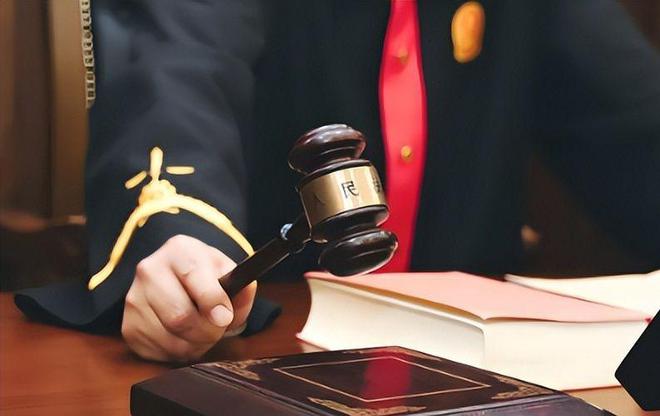 男子推倒兵马俑后续：国籍确定警方深夜通报身份难怪这么嚣张(图12)