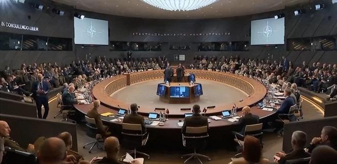 中国需做好三件事！俄罗斯若败多米诺骨牌会一路倒到我们家门口(图3)
