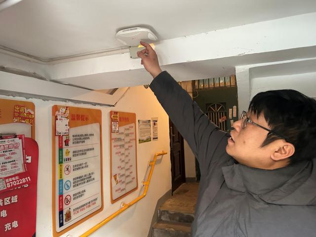 AI摄像头、电指纹……北京这些小区为防火上“科技”(图3)