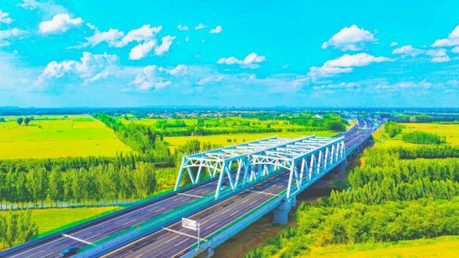 济菏高速改扩建工程通车一周年(图2)