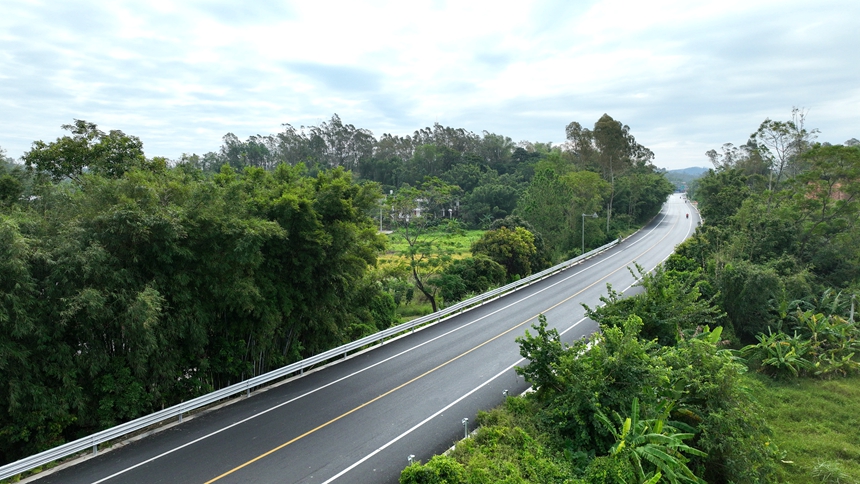 坦途纵横贯山海奋楫扬帆谱新篇(图2)