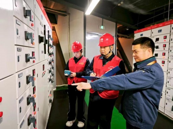 电力赋能强保障实干护航促发展——国网宜宾供电多点发力筑牢用电安全网(图1)