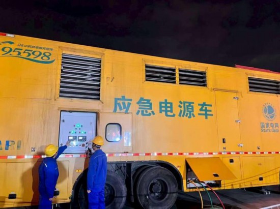 电力赋能强保障实干护航促发展——国网宜宾供电多点发力筑牢用电安全网(图3)